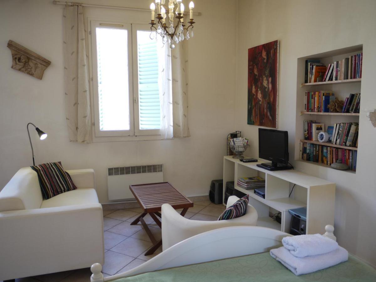 Leilighet Studio 6 - A Quiet And Spacious Studio Flat In The Old Town Nice